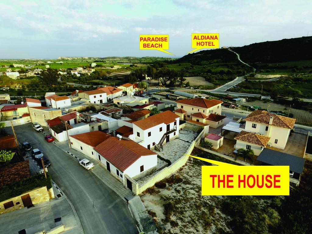 Charoullas Traditional Mansion Villa Alaminos Eksteriør billede