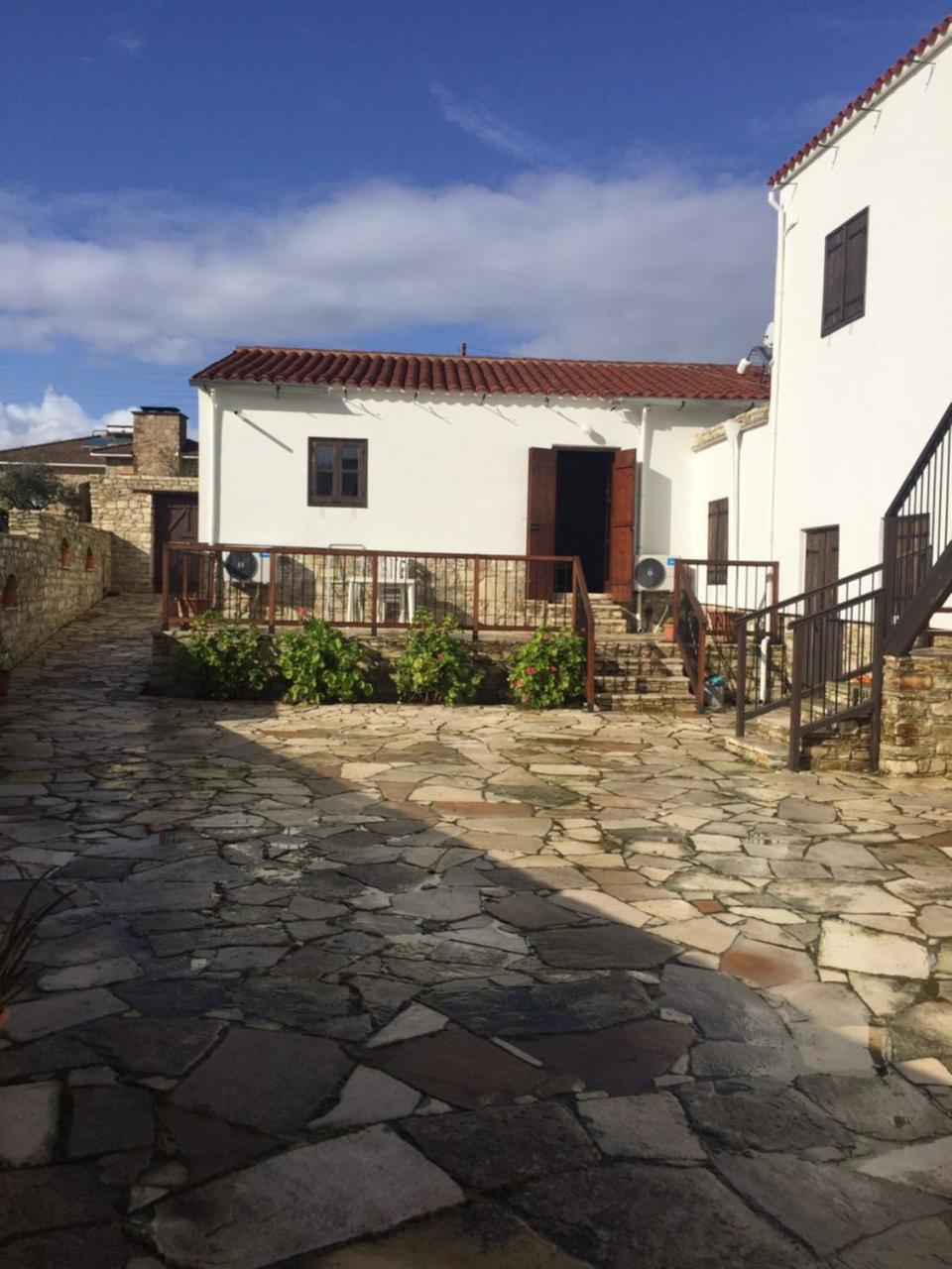 Charoullas Traditional Mansion Villa Alaminos Eksteriør billede